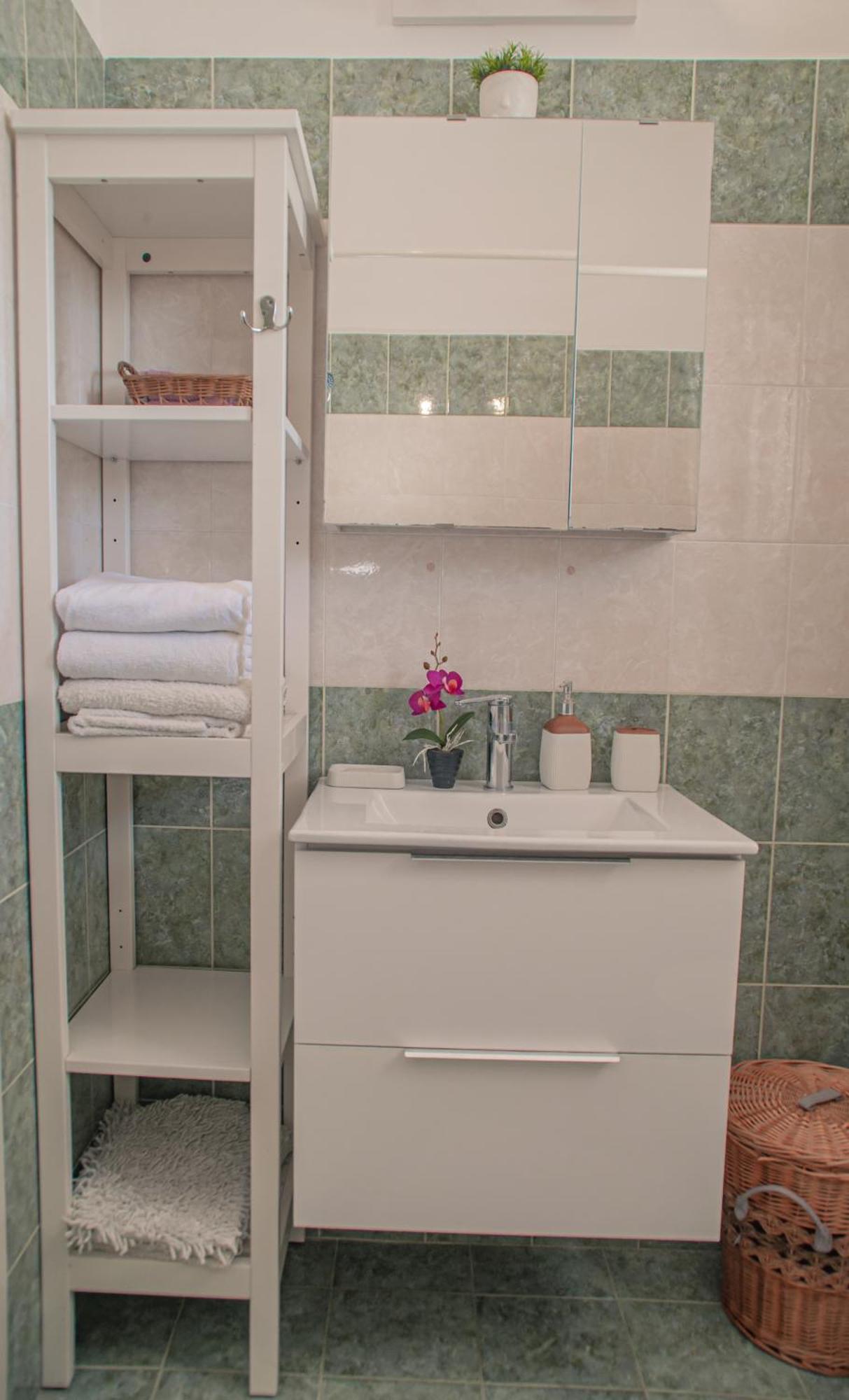 Cozy 1 Bedroom Apartment In Walking Distance To The Municipal Beach بافوس المظهر الخارجي الصورة